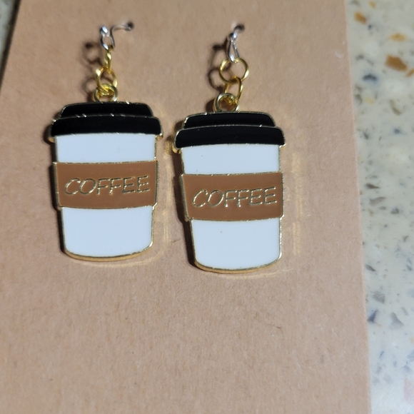 Beautiful coffee dangling earrings - Picture 2 of 5